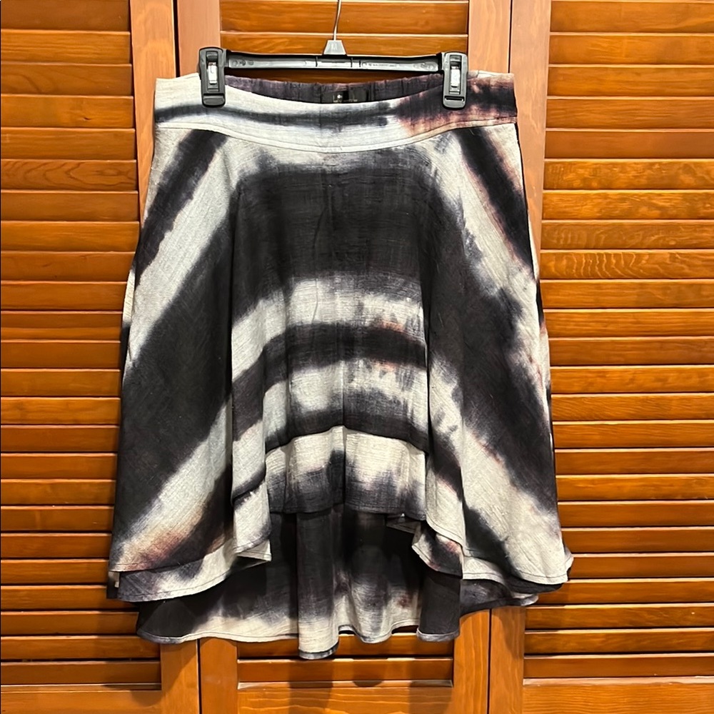 Kelly Wearstler Black and White Women's Raw Silk Skirt